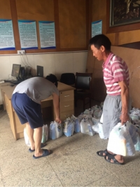 三伏高温送清凉  致敬一线乐动网站人